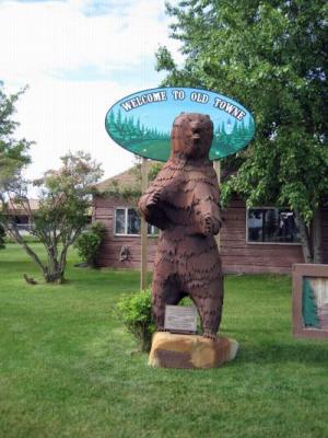 Bear sculpture at the Kenai visitor center